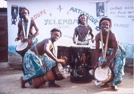 Amidou, Fato, Lass et Harouna, membres de la troupe