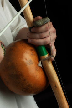 L'Afrique dans le berimbau de la capoeira