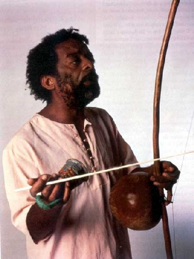 (c) Nana Vasconcelos au Berimbau